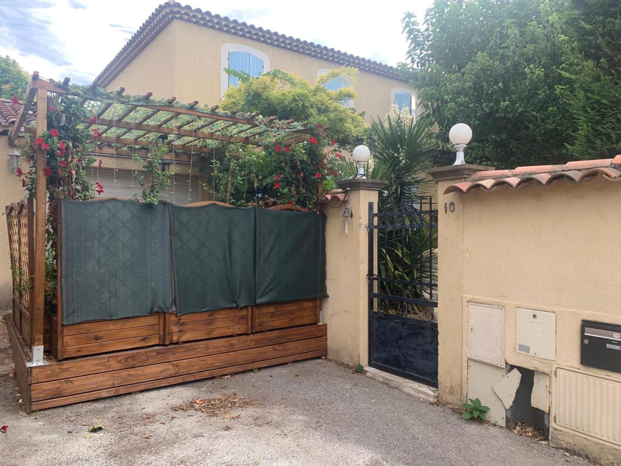Studio Oustaou Acces Piscine Marsella Exterior foto